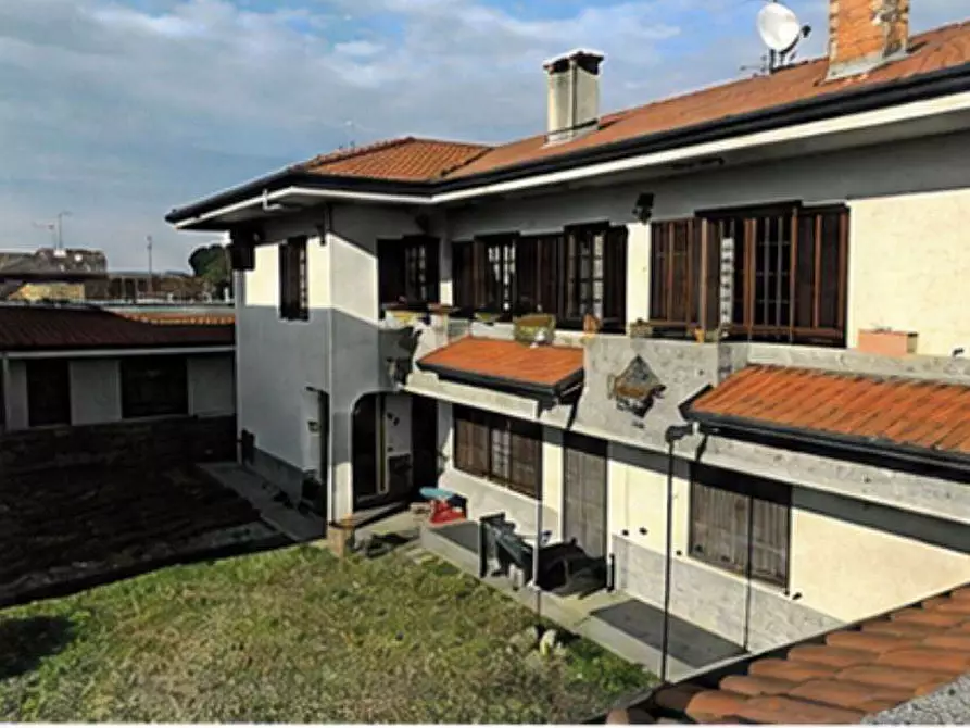 appartamento in vendita ad Arconate