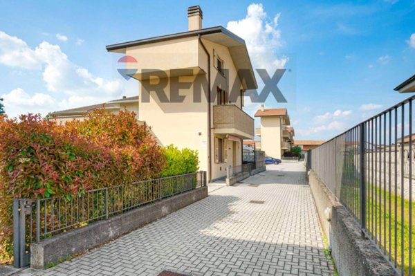 casa indipendente in vendita ad Arconate