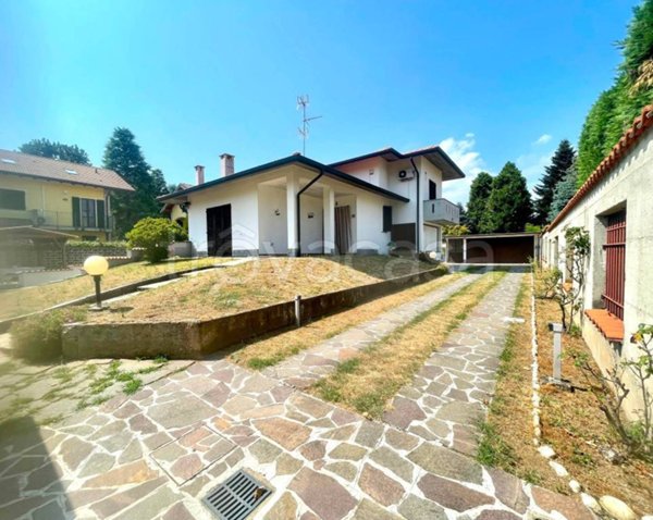 casa indipendente in vendita ad Arconate