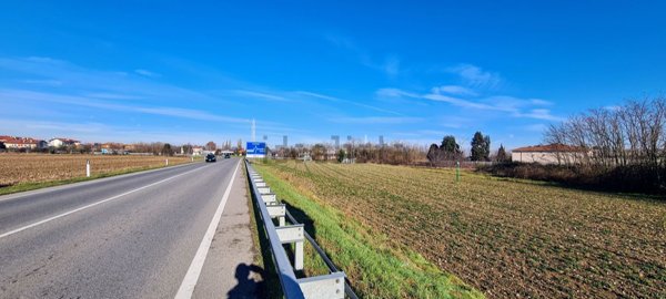terreno industriale in vendita ad Arconate