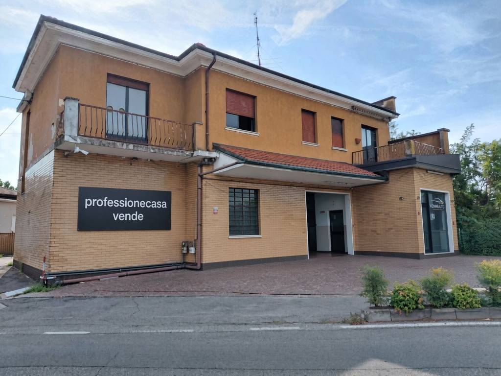 casa indipendente in vendita ad Arconate