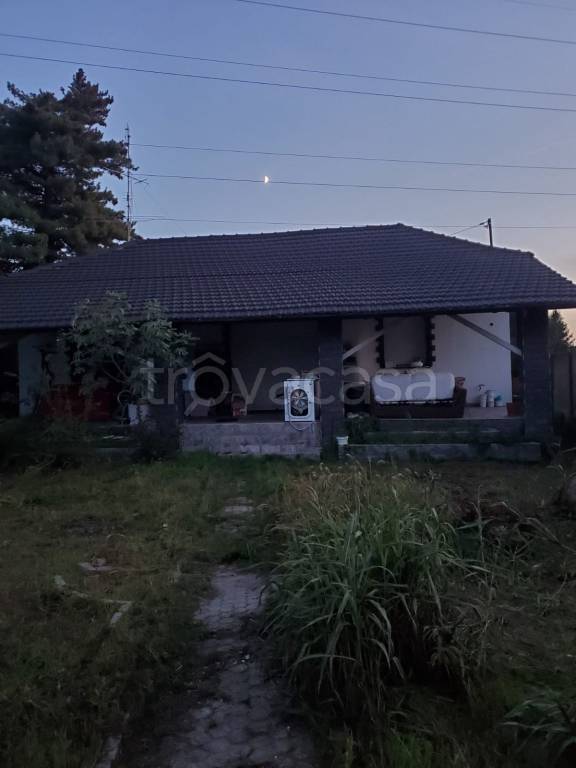 casa indipendente in vendita ad Arconate