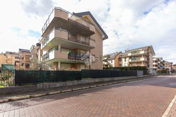 appartamento in vendita ad Arese