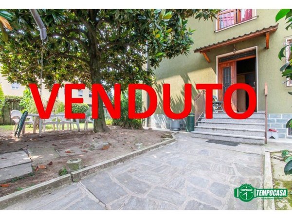 casa indipendente in vendita ad Arese