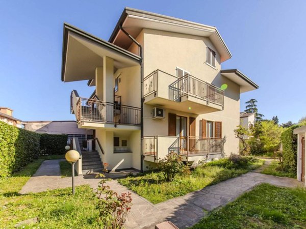 appartamento in vendita ad Arese