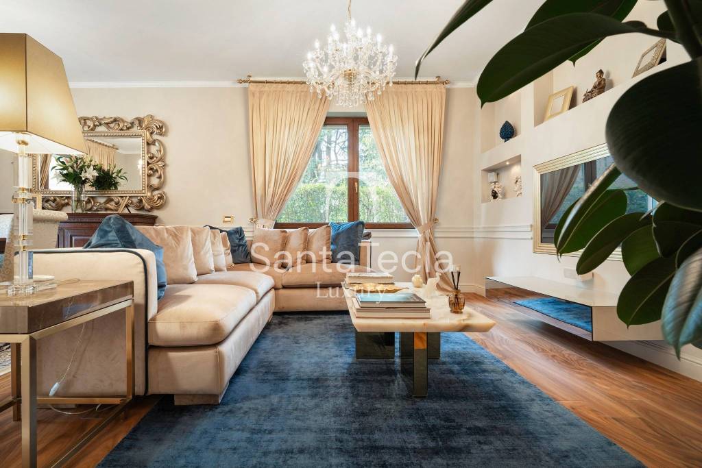 casa indipendente in vendita ad Arese