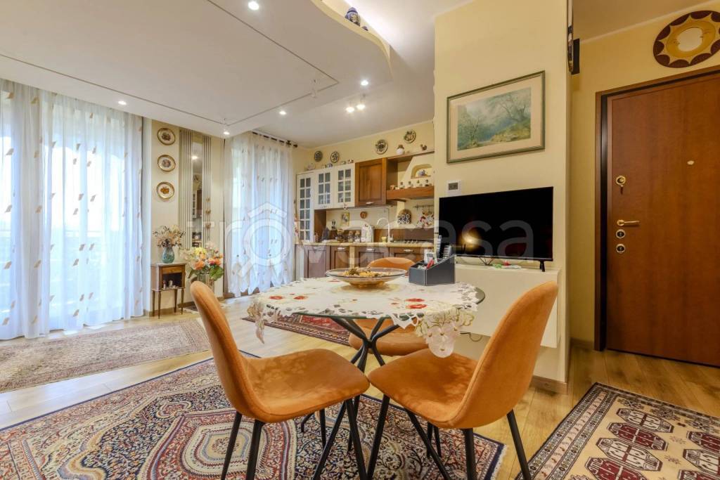 appartamento in vendita ad Arese