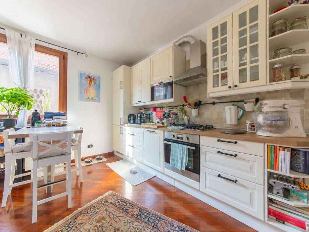 appartamento in vendita ad Arese