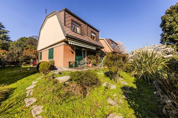 casa indipendente in vendita ad Arese