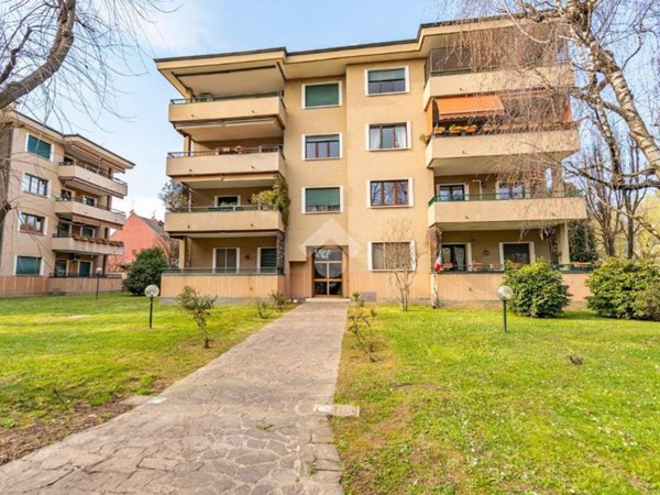 appartamento in vendita ad Arese