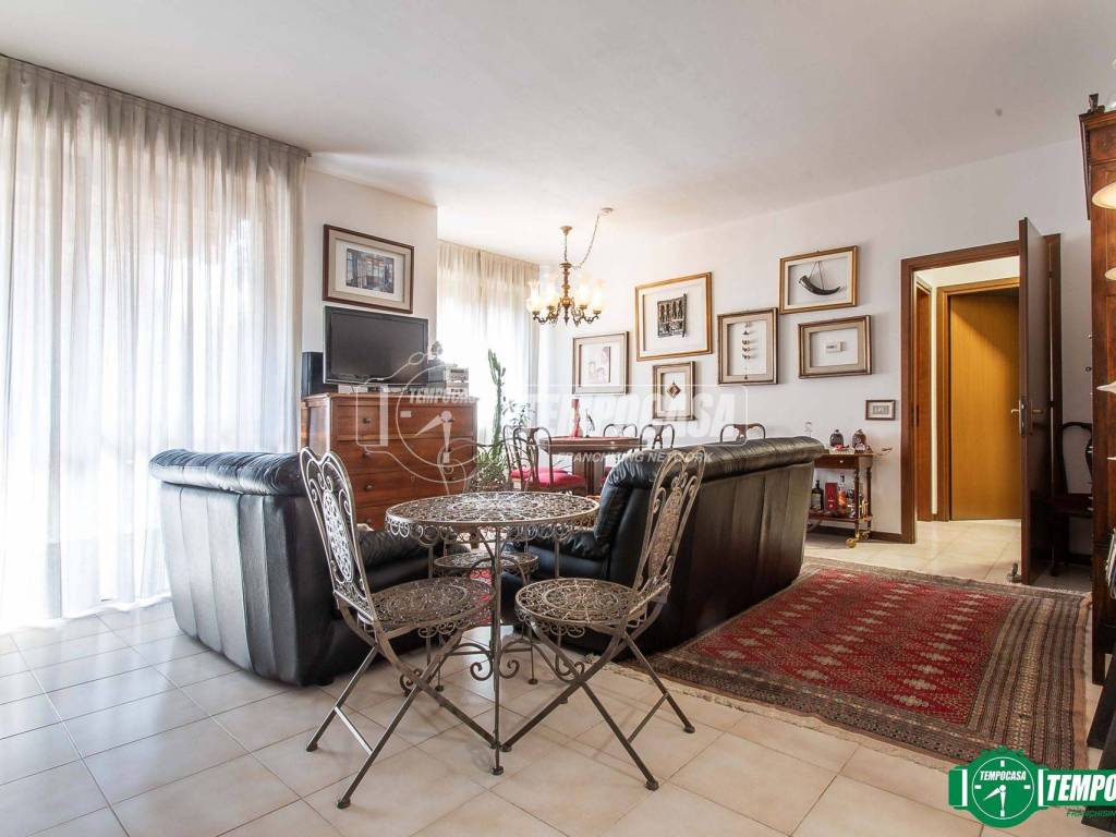 appartamento in vendita ad Arese