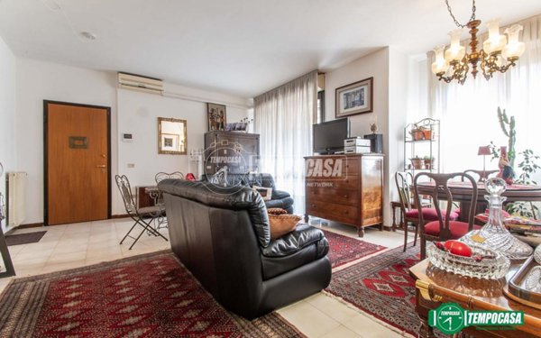 appartamento in vendita ad Arese