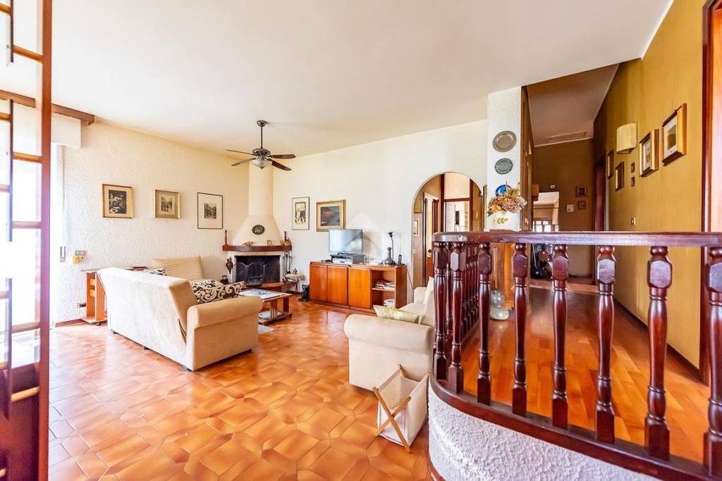 casa indipendente in vendita ad Arese