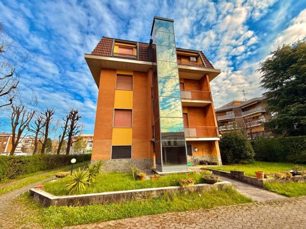 appartamento in vendita ad Arese
