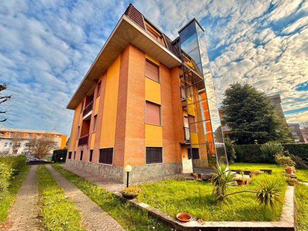 appartamento in vendita ad Arese