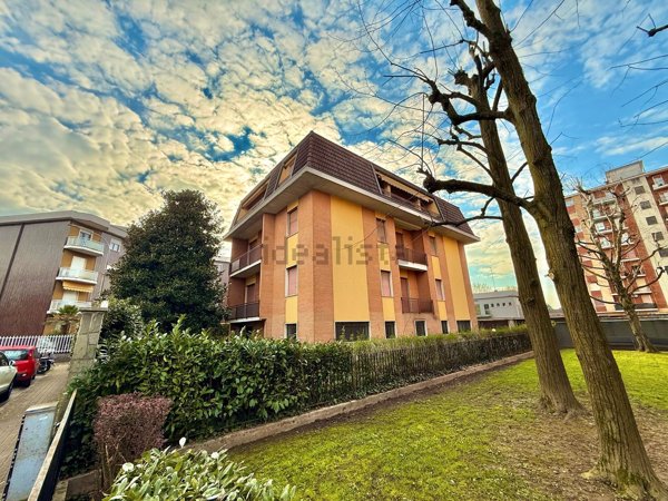 appartamento in vendita ad Arese