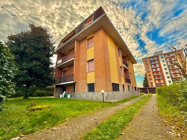 appartamento in vendita ad Arese