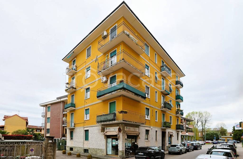 appartamento in vendita ad Arese