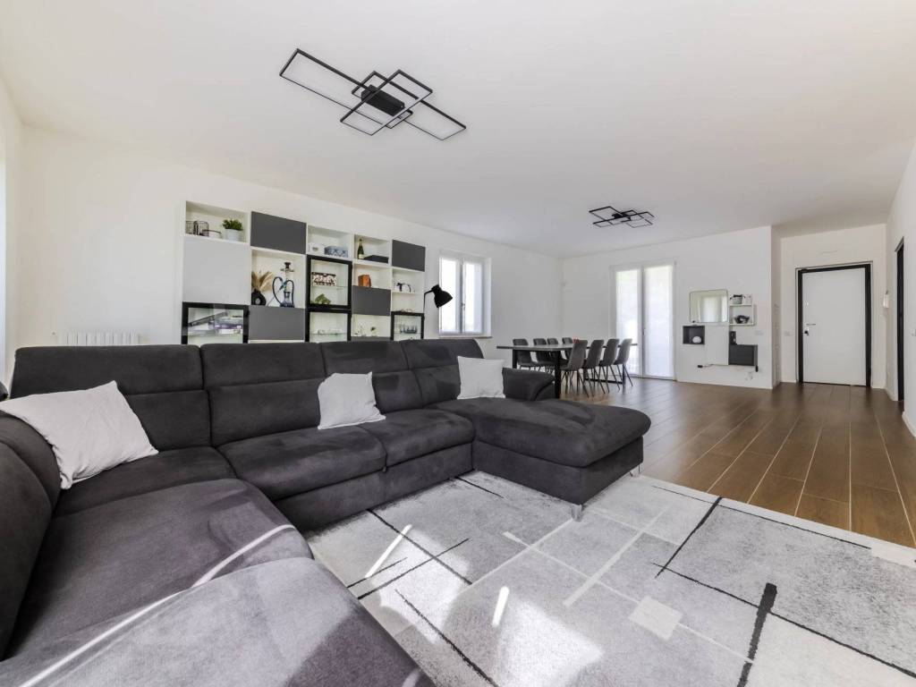 casa indipendente in vendita ad Arese