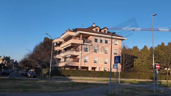 appartamento in vendita ad Arese
