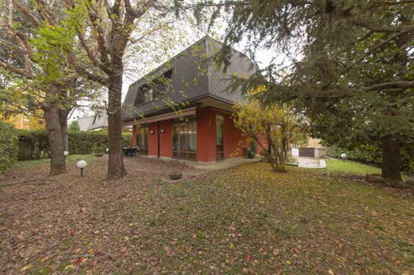 casa indipendente in vendita ad Arese
