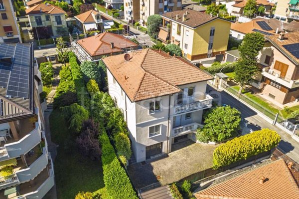 casa indipendente in vendita ad Arese