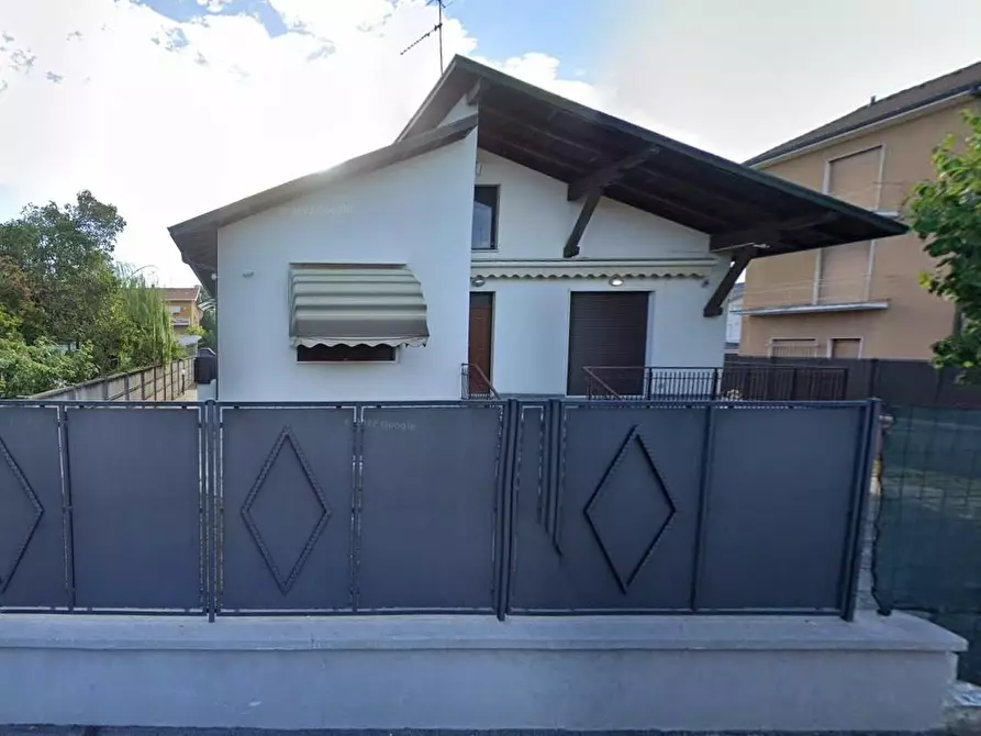 casa indipendente in vendita ad Arese