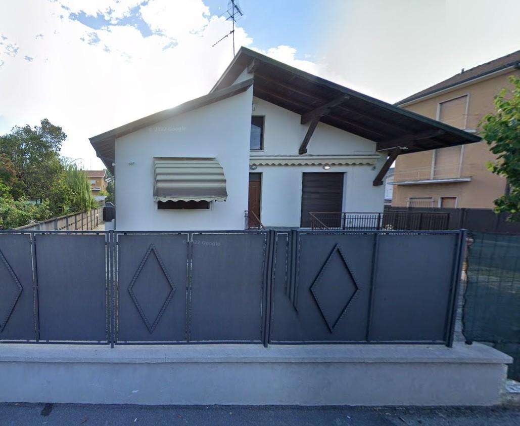 casa indipendente in vendita ad Arese