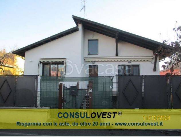 casa indipendente in vendita ad Arese
