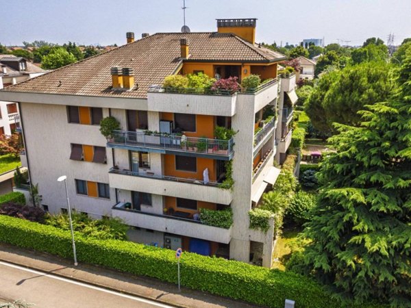 appartamento in vendita ad Arese