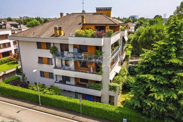 appartamento in vendita ad Arese