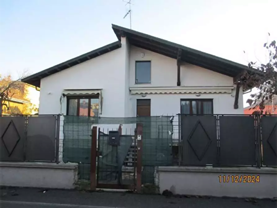casa indipendente in vendita ad Arese
