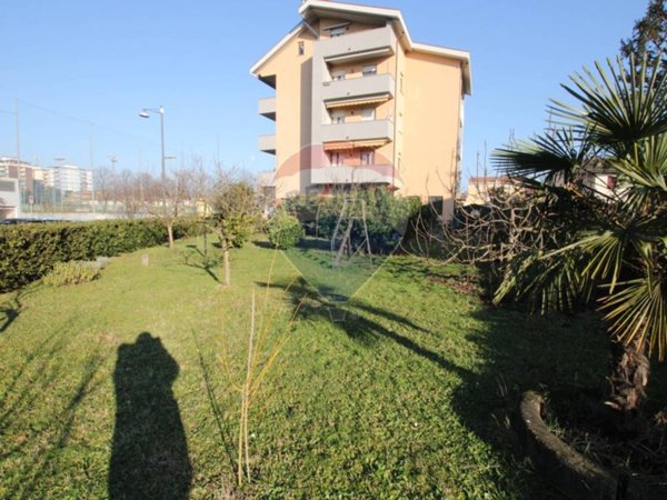 appartamento in vendita ad Arese