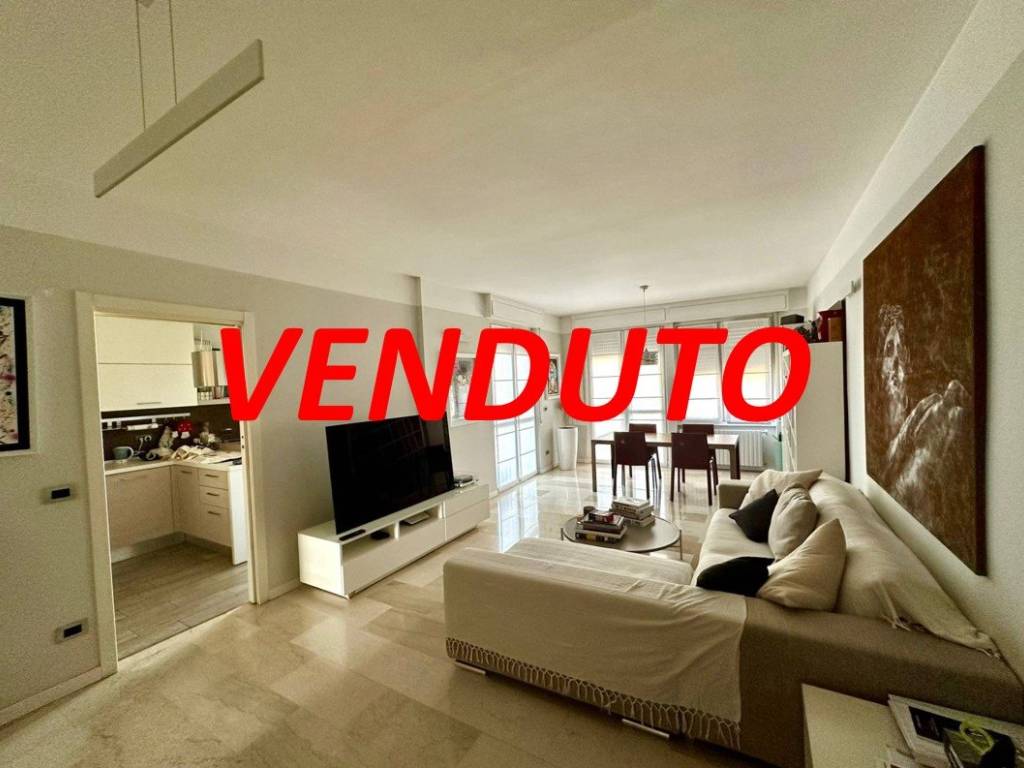 appartamento in vendita ad Arese