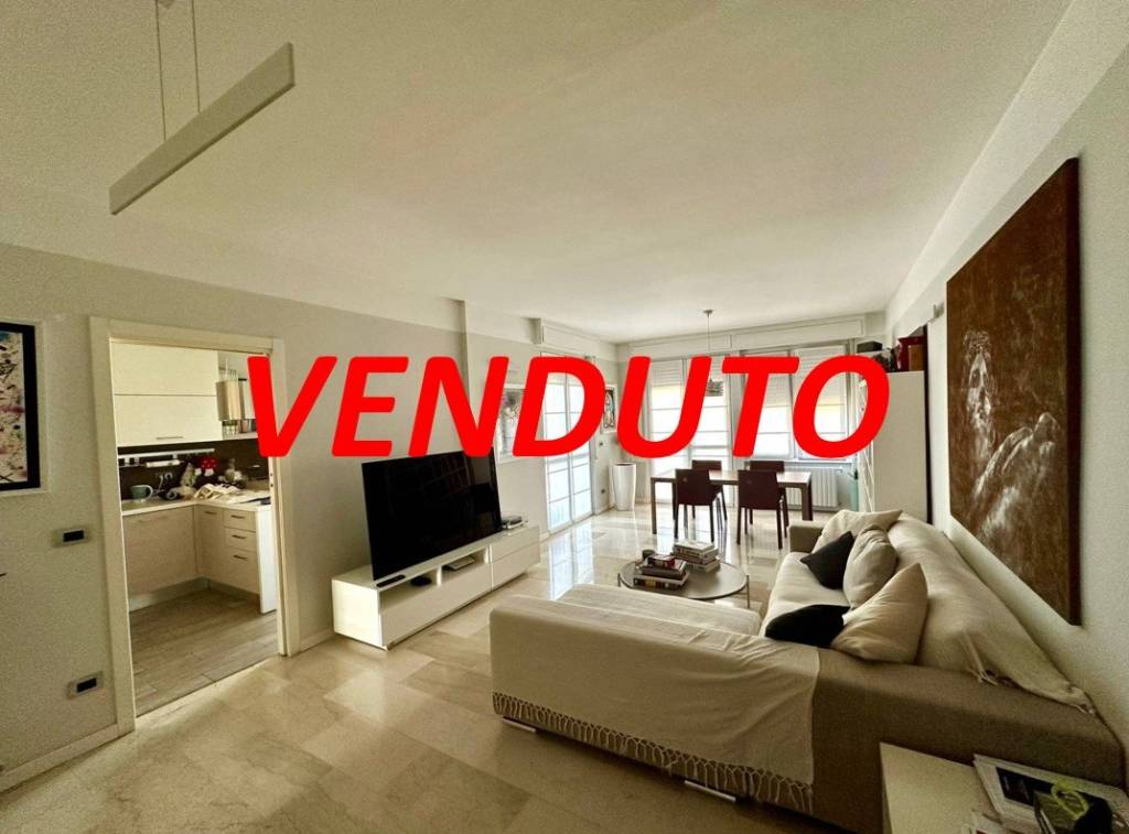 appartamento in vendita ad Arese