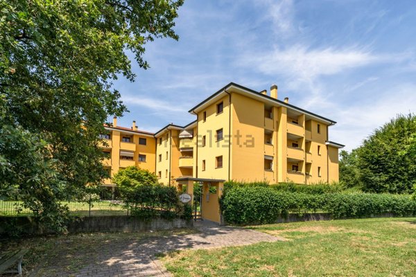 appartamento in vendita ad Arese