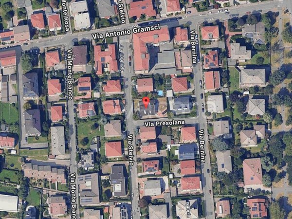 casa indipendente in vendita ad Arese