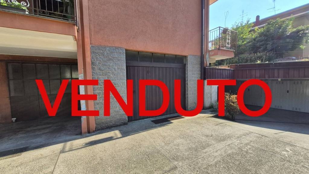 locale di sgombero in vendita ad Arese