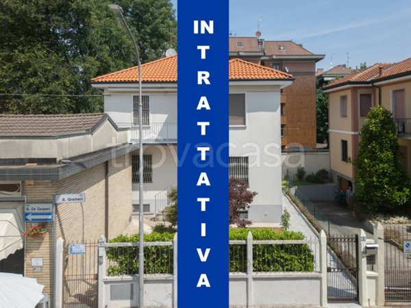 casa indipendente in vendita ad Arese