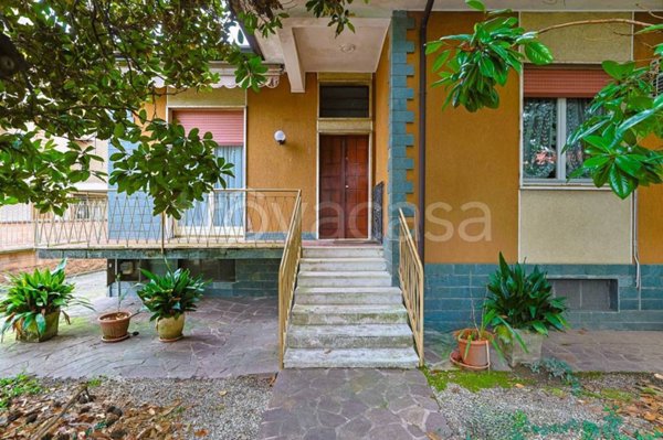 casa indipendente in vendita ad Arese