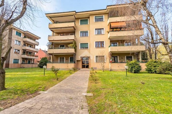 appartamento in vendita ad Arese