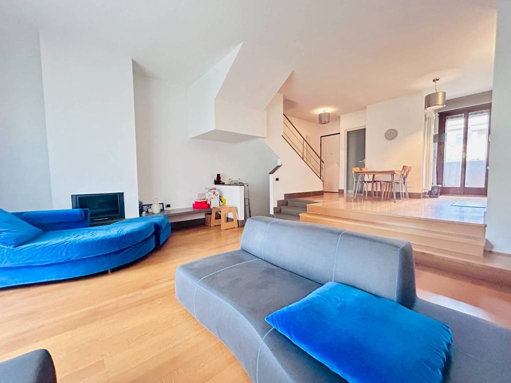 casa indipendente in vendita ad Arese