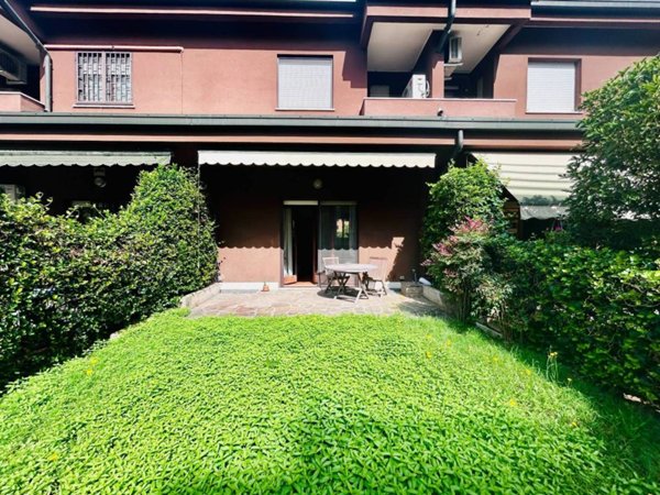 casa indipendente in vendita ad Arese