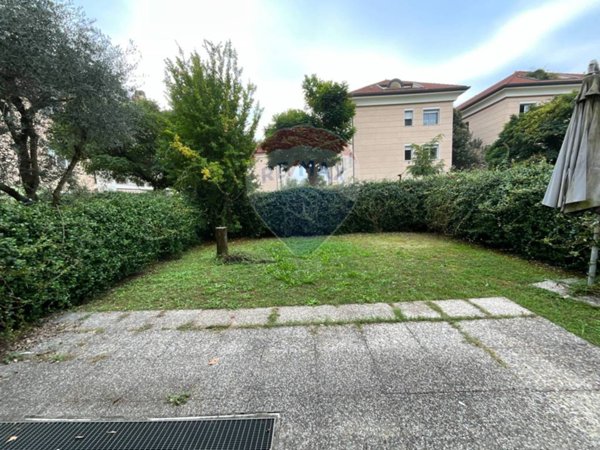 casa indipendente in vendita ad Arese