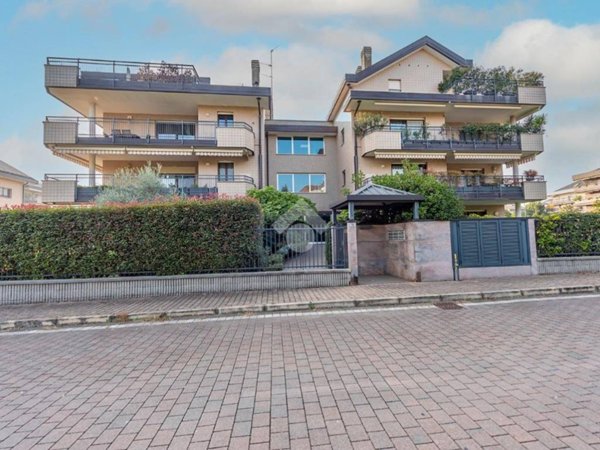 appartamento in vendita ad Arese