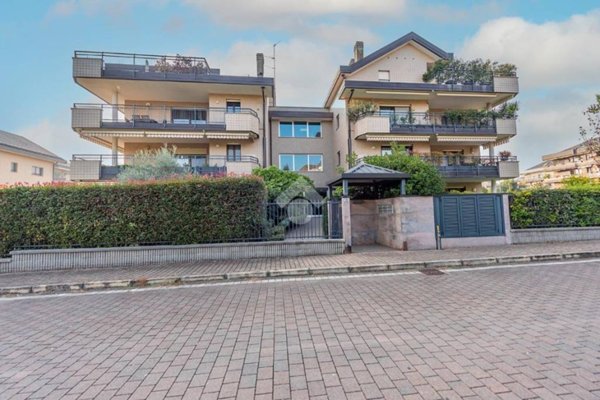 appartamento in vendita ad Arese