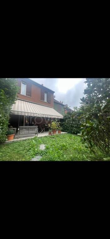 casa indipendente in vendita ad Arese