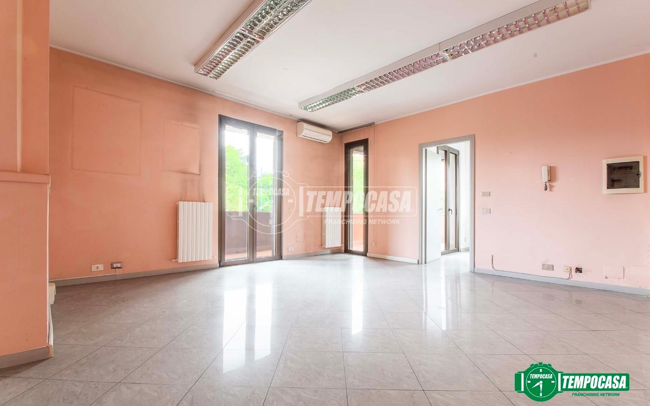 appartamento in vendita ad Arese
