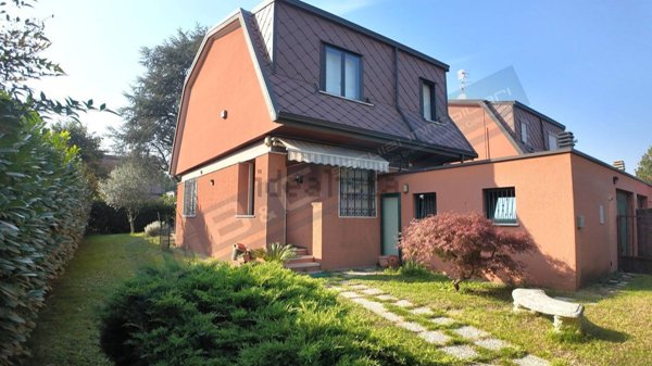 appartamento in vendita ad Arese