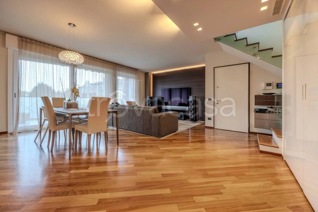 appartamento in vendita ad Arese